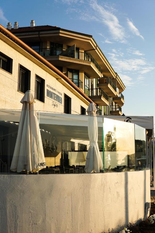 Hostal Montevideo Beachfront Nigrán エクステリア 写真