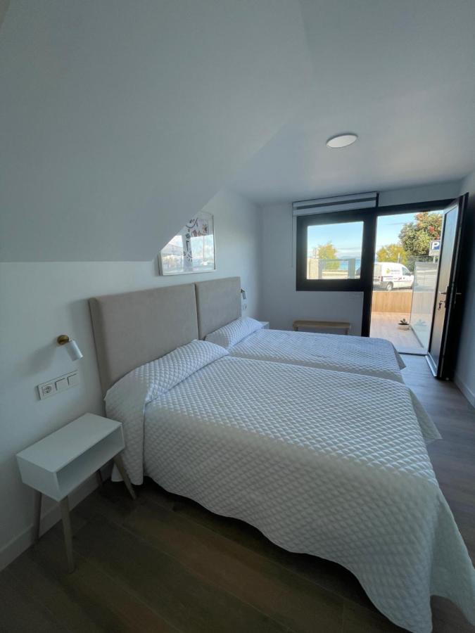 Hostal Montevideo Beachfront Nigrán エクステリア 写真