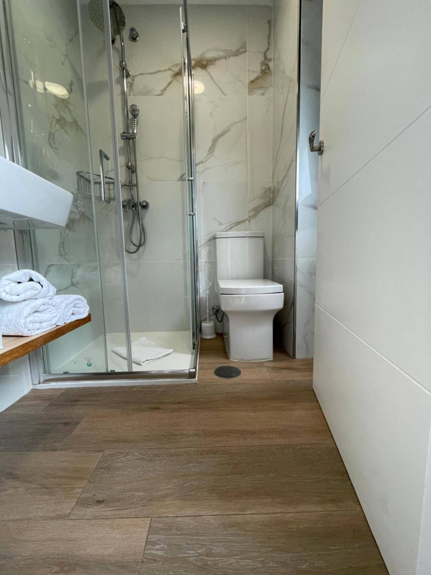 Hostal Montevideo Beachfront Nigrán エクステリア 写真