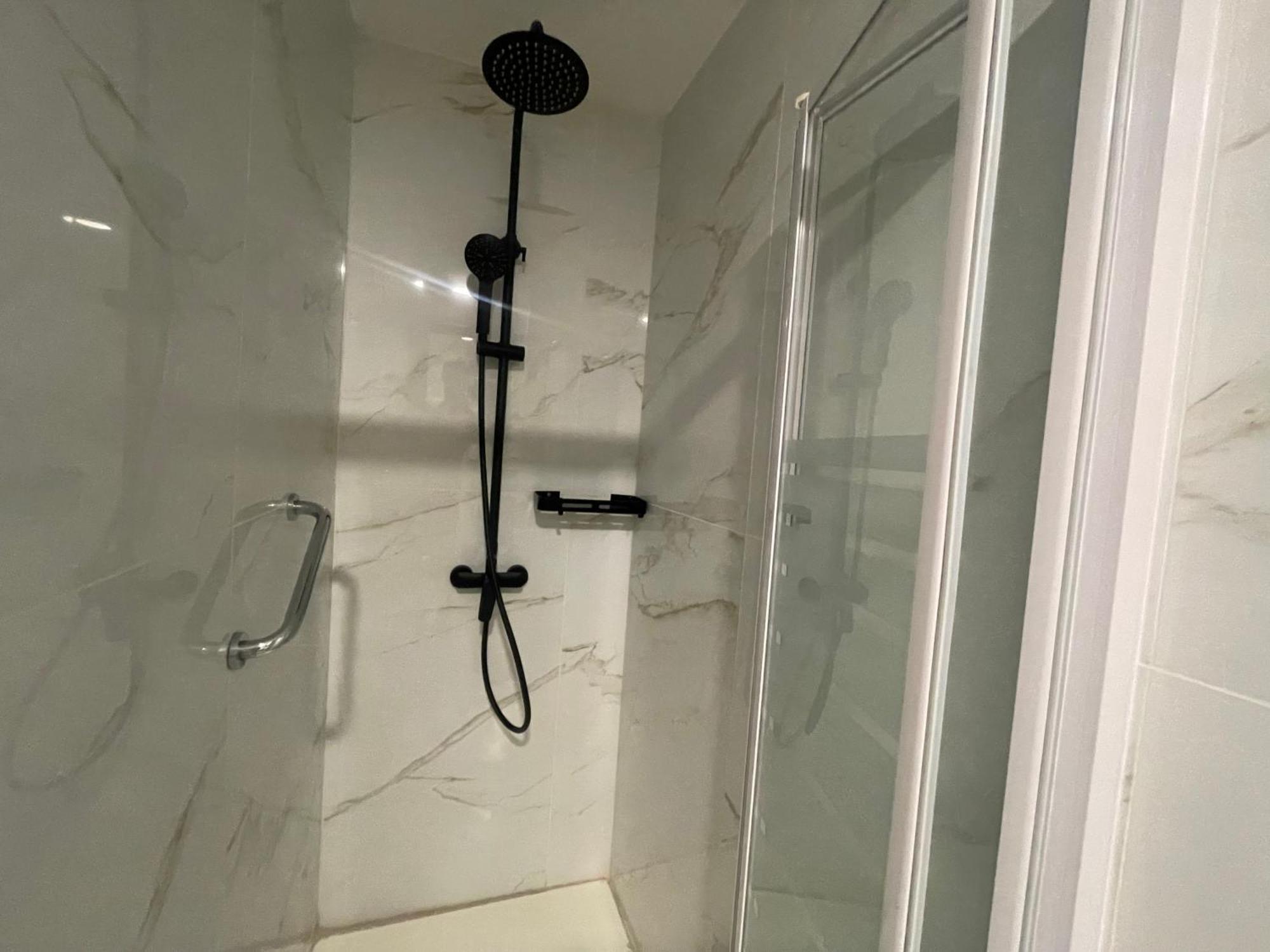Hostal Montevideo Beachfront Nigrán エクステリア 写真